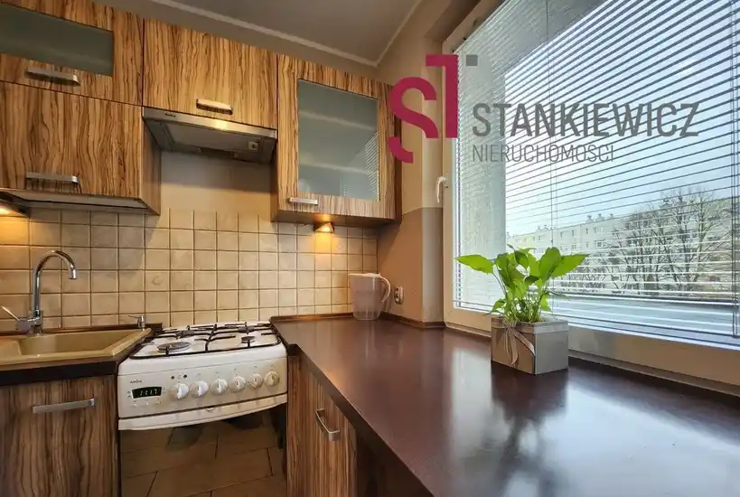 Umeblowana KAWALERKA z balkonem - zdjęcie 7