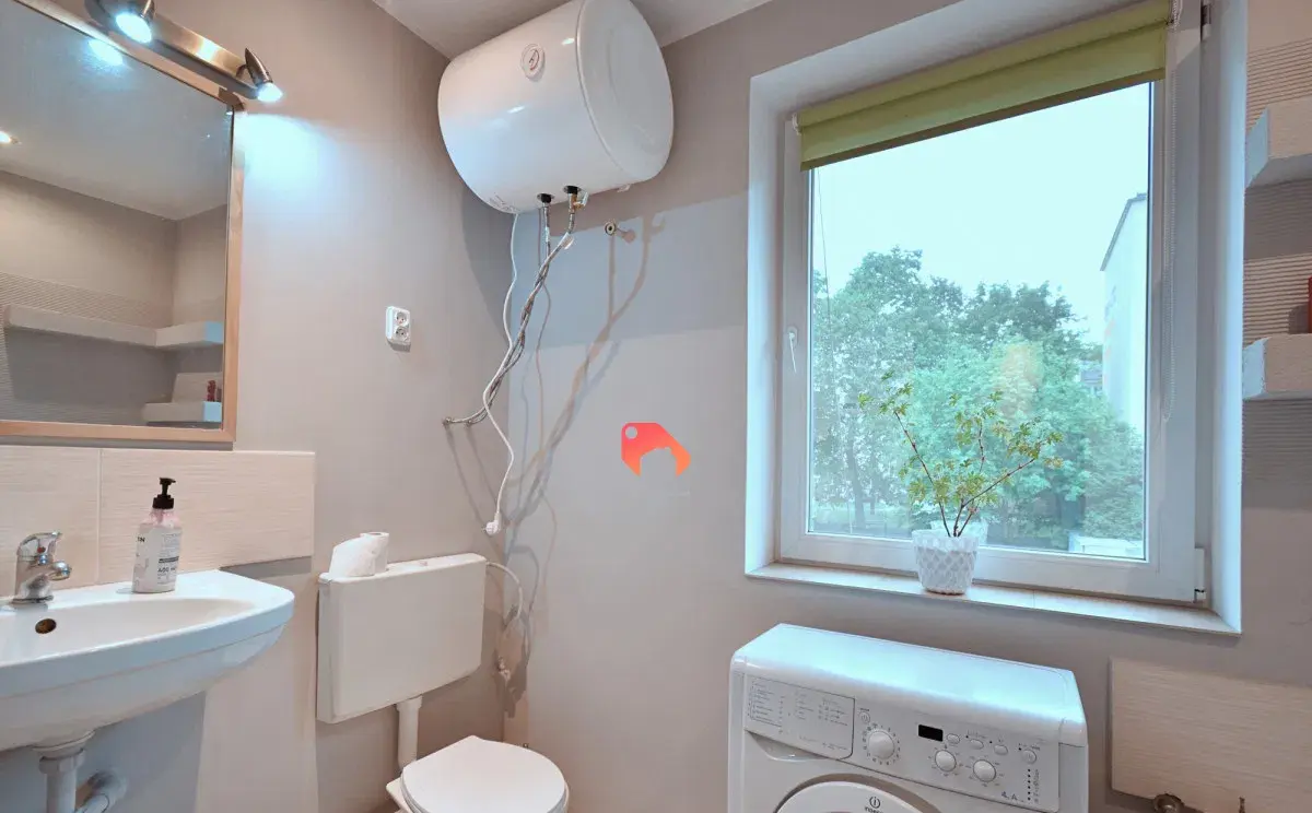 Bezczynszowa kawalerka po remoncie 29 m² - zdjęcie 8