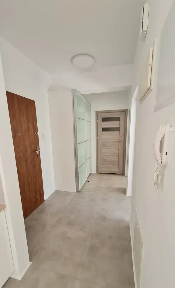 Do wynajęcia: 3-pokojowe mieszkanie, 54 m², centrum Kielc - zdjęcie 3