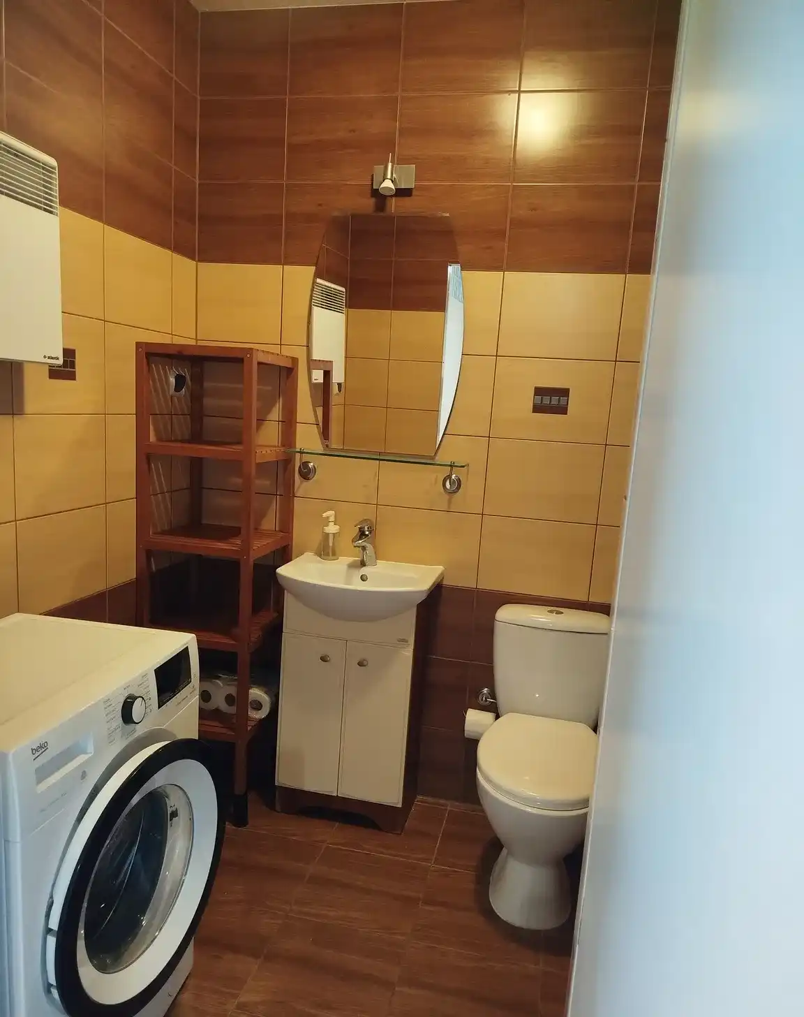 Wynajmę odświeżone, w pełni umeblowane 2-pokojowe mieszkanie - zdjęcie 9