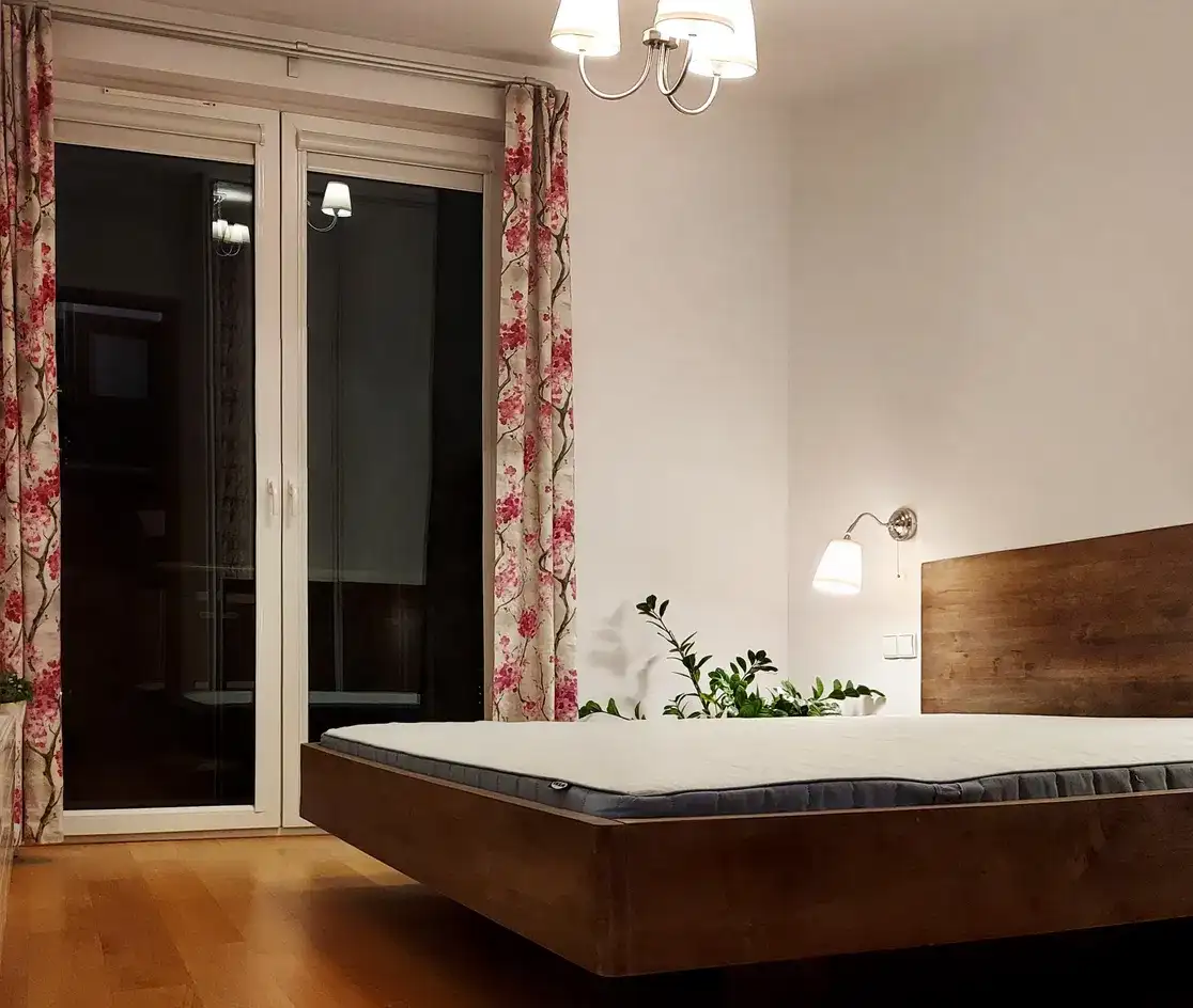 Mieszkanie 50m2, 2 pokoje z aneksem kuchennym, balkonem i loggią, blisko centrum - zdjęcie 4