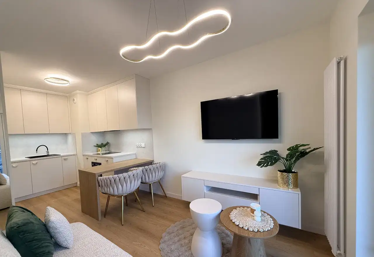 Nowoczesne mieszkanie z klimatyzacją | balkon | Osiedle Architektów |