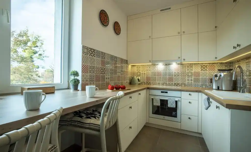 Zadbane 2 pokoje z balkonem na zielonych Bałutach, ul. Bracka - zdjęcie 2