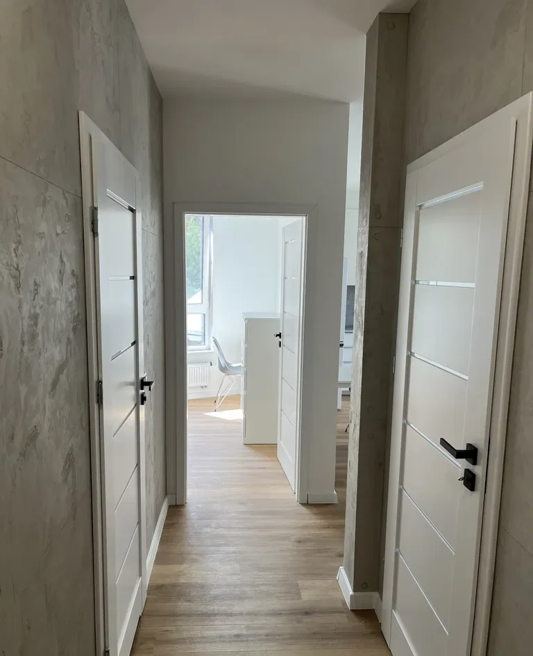 Wynajmę 2 pokoje + salon z kuchnią - zdjęcie 3