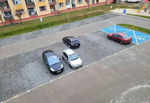 Apartament 3 pokojowy + pomieszczenie gospodarcze Winda Balkon Rolety - zdjęcie 7