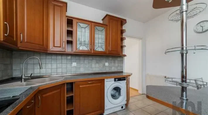Przestronne trzypokojowe mieszkanie przy ul. Prądzyńskiego - zdjęcie 3