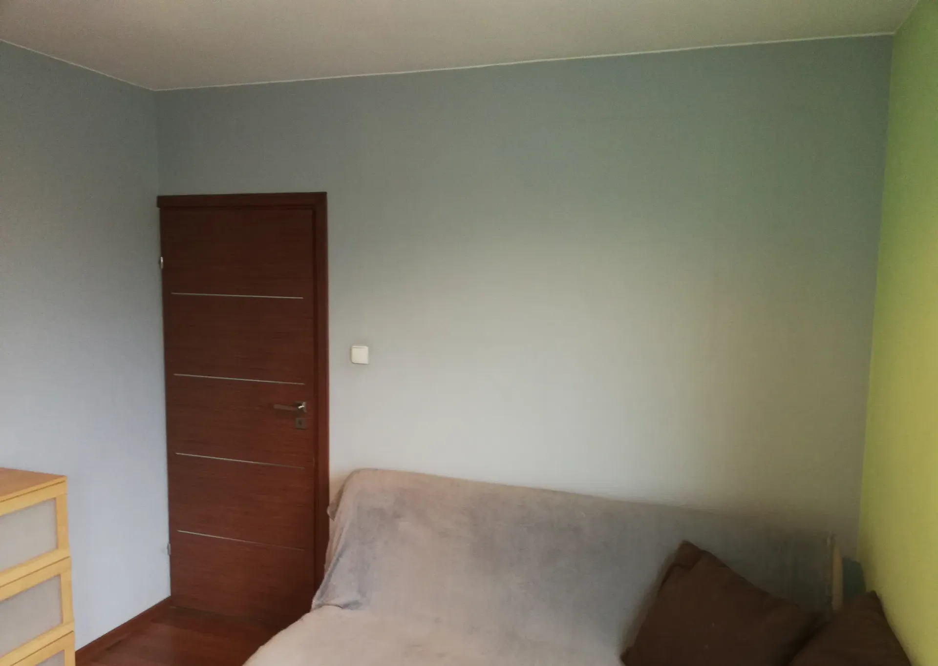 Samodzielny pokój 11 m 2  plus logia 3M 2 - zdjęcie 6