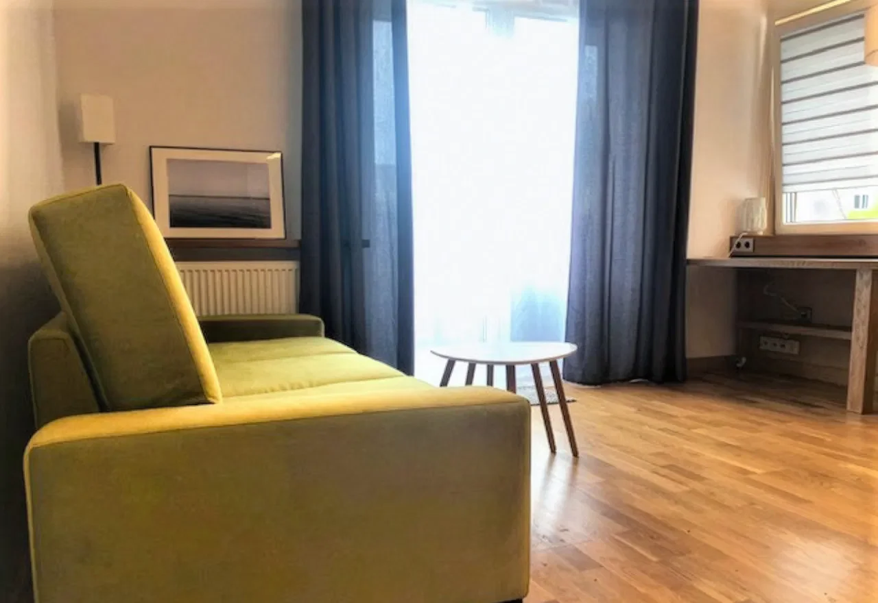 Klimatyczna kawalerka 36 m² z balkonem we Wrocławiu - zdjęcie 4