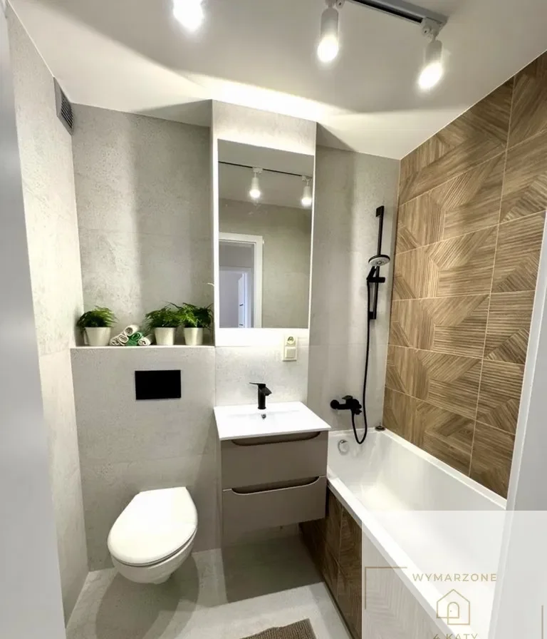 Nowoczesne mieszkanie 45 m² z klimatyzacją, balkonem, garażem i komórką - zdjęcie 7