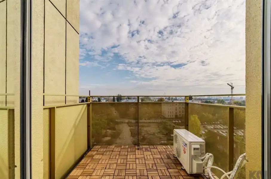 Elegancki apartament na ostatnim piętrze - zdjęcie 10