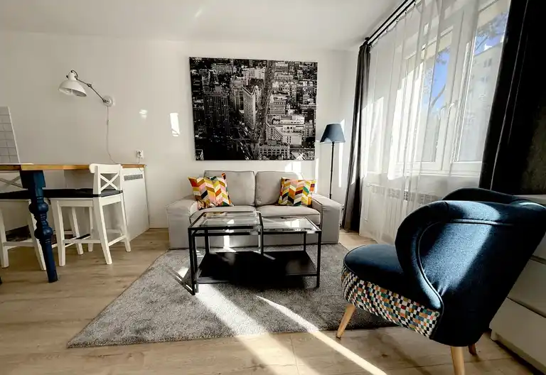 Śródmieście | 3 pokoje z garażem po remoncie - zdjęcie 7