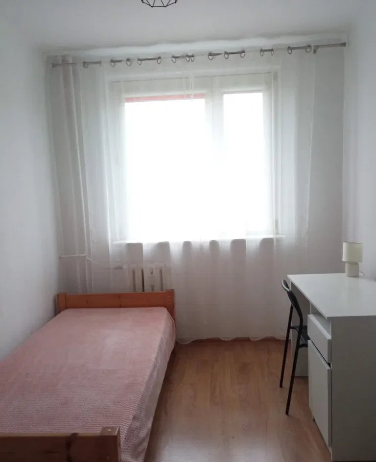 Pokój dwuosobowy blisko EMKI w Koszalinie - zdjęcie 7