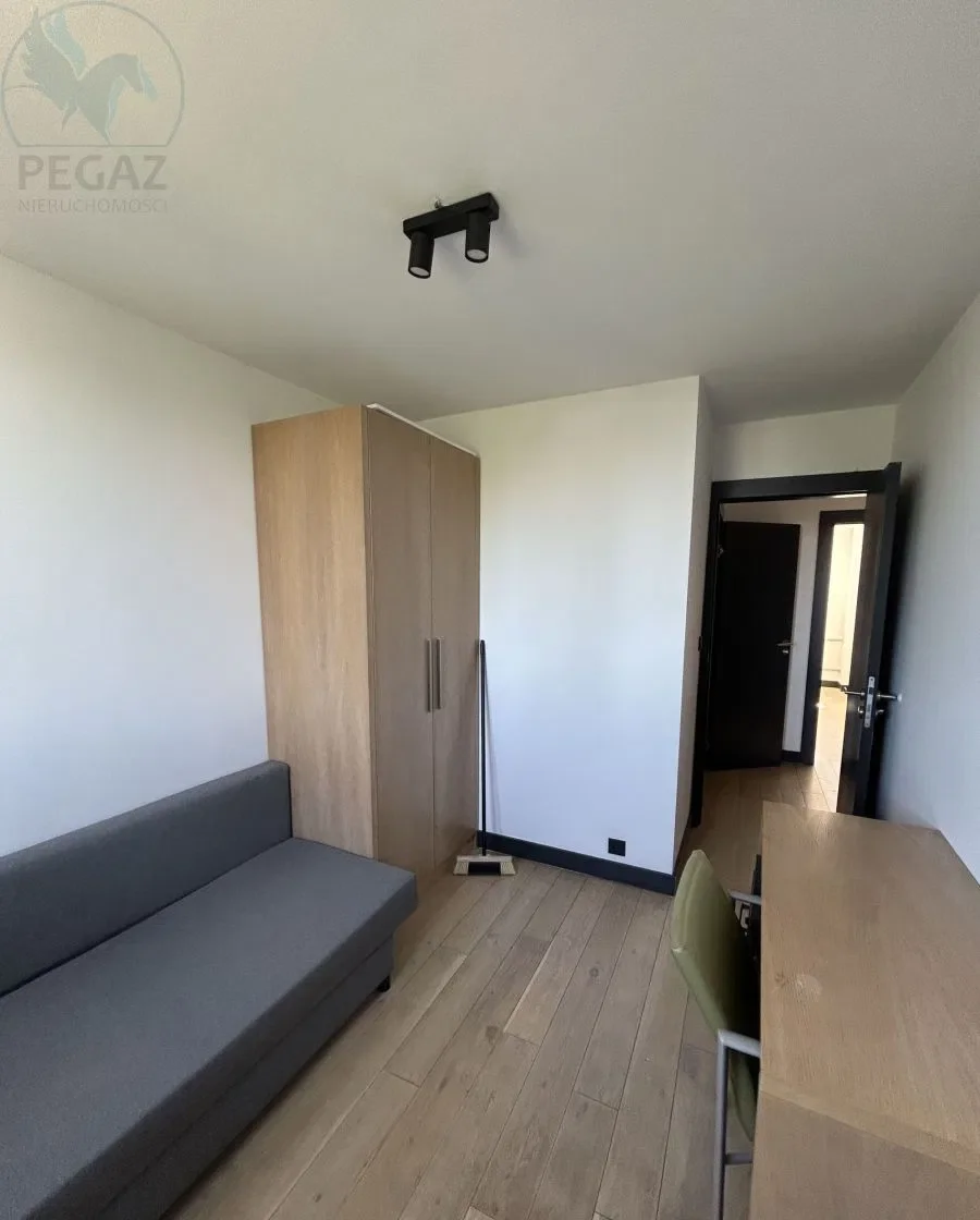 Po remoncie, 2 pokoje umeblowane - zdjęcie 6