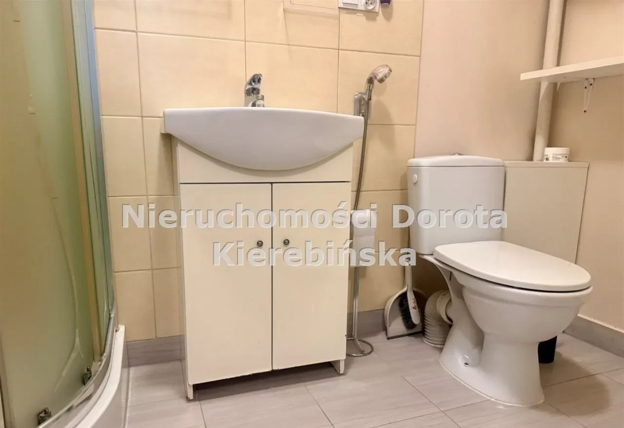 Kawalerka w samym sercu Tomaszowa na Pl.Kościuszki - zdjęcie 9