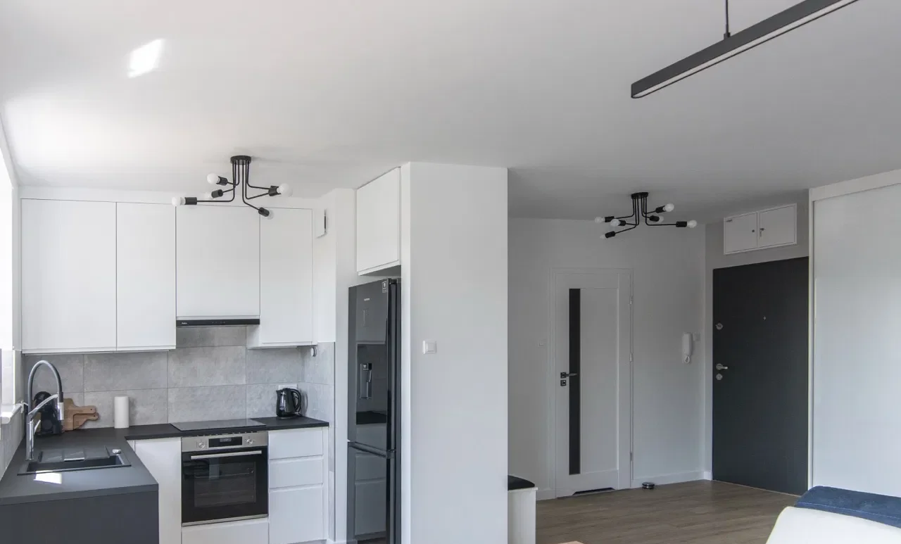 Nowoczesne mieszkanie w apartamentowcu z 2020 roku - zdjęcie 7