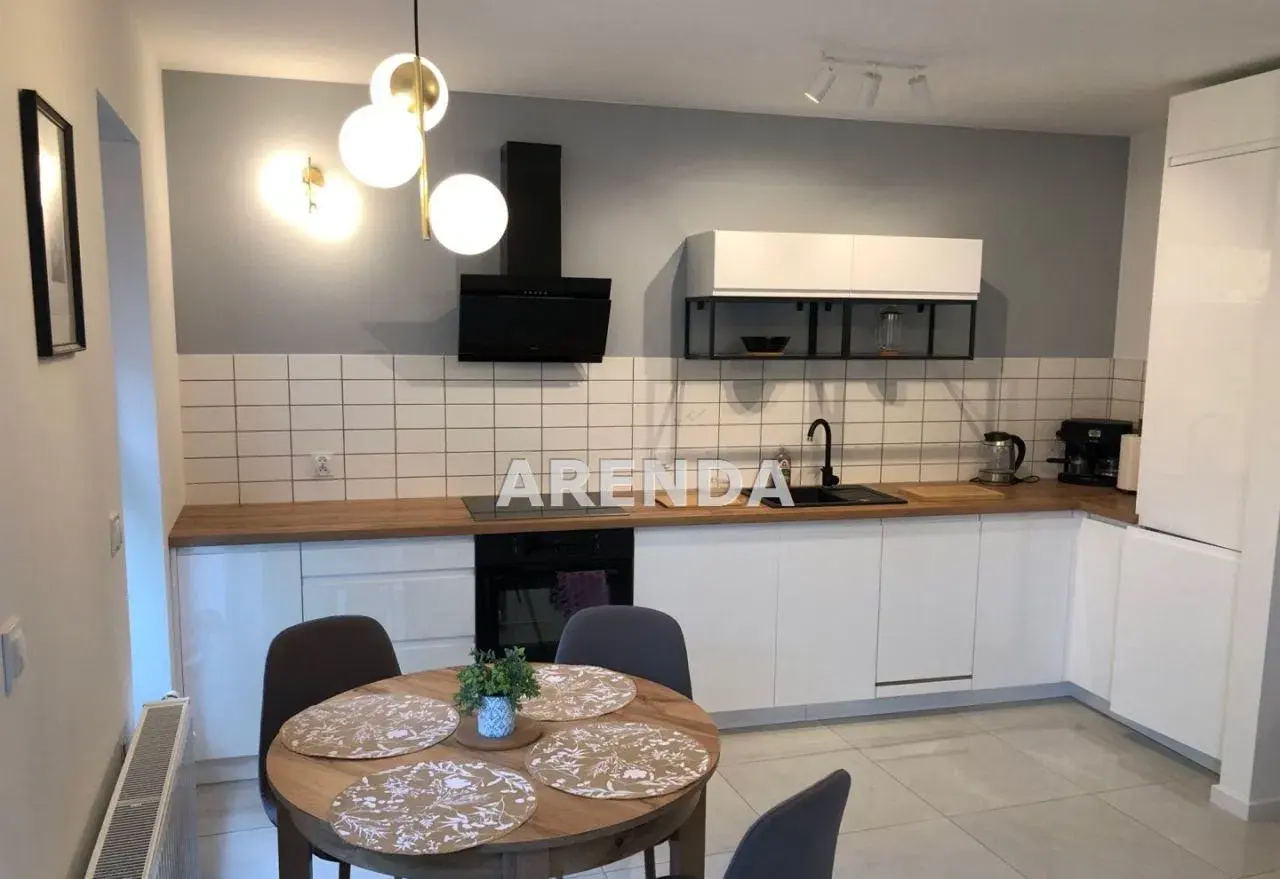 Nowy apartament centrum z garażem - zdjęcie 2