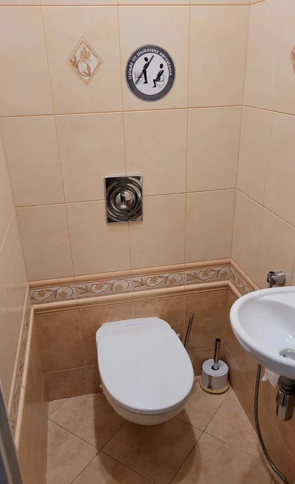 Duży pokój z garderobą na poznańskim Grunwaldzie; spokojnie, cicho i zielono - świetnie skomunikowana lokalizacja! - zdjęcie 8