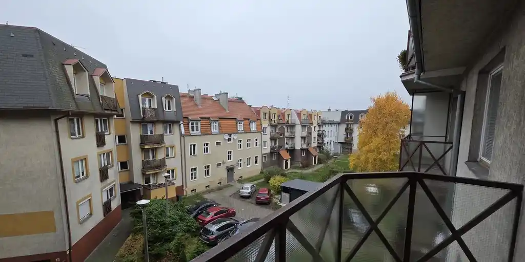 ul. Dolina , obok kanału - zdjęcie 2