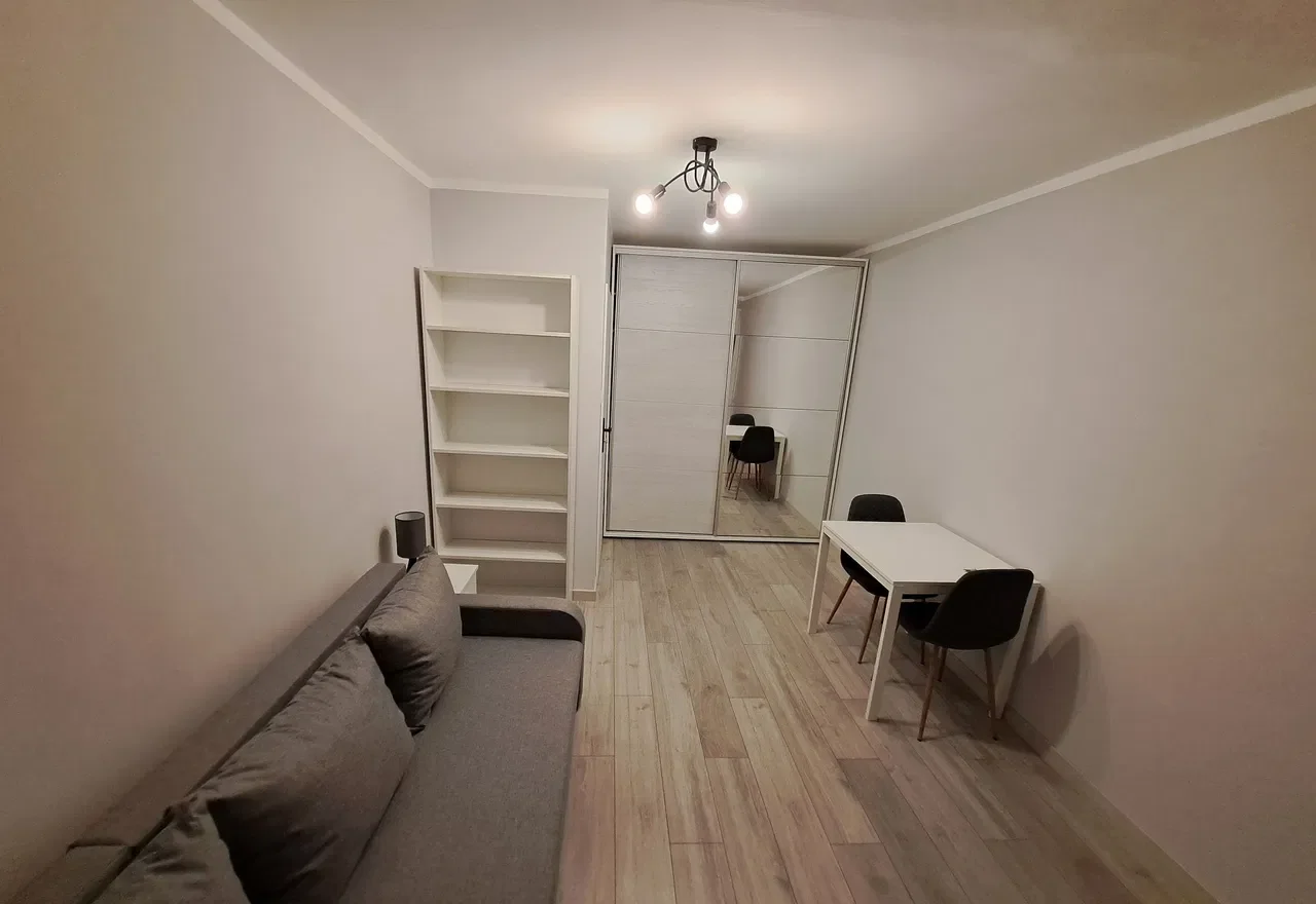 Duży 2 osobowy pokój blisko centrum (10 min od rynku) - zdjęcie 4