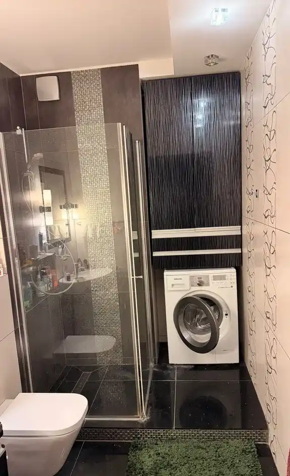 Mieszkanie w Śródmieściu z balkonem i windą - zdjęcie 9