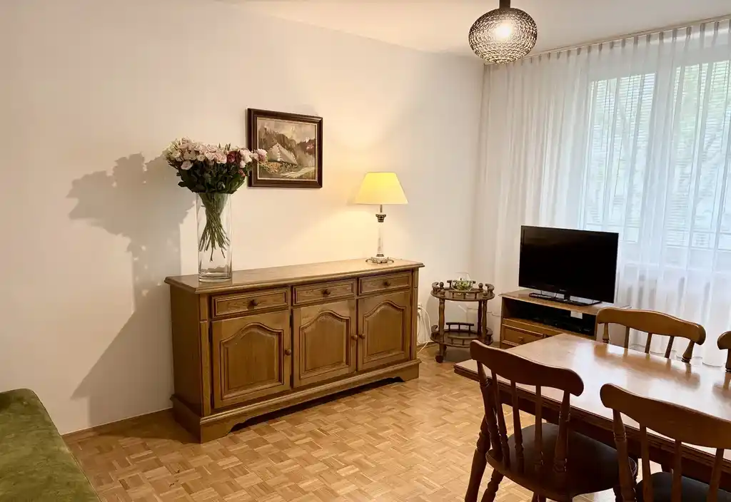 Mieszkanie 2-pokojowe z balkonem i oddzielną kuchnią - zdjęcie 3