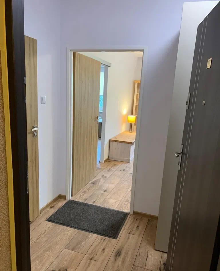 Kawalerka 40 m² po remoncie przy ul. Ciepłej we Wrocławiu