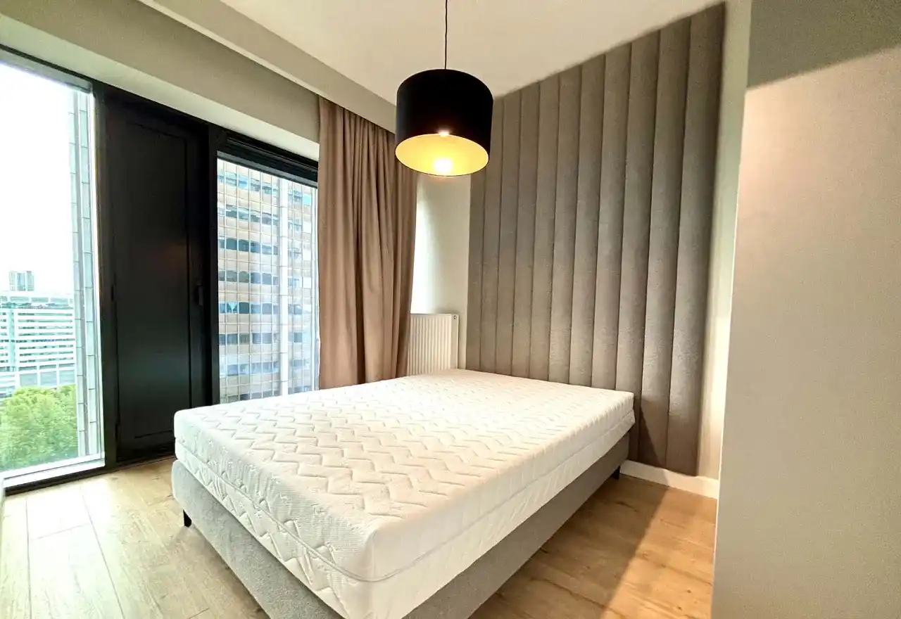 Ścisłe Centrum - 2 pokoje w nowoczesnym apartamentowcu - zdjęcie 3