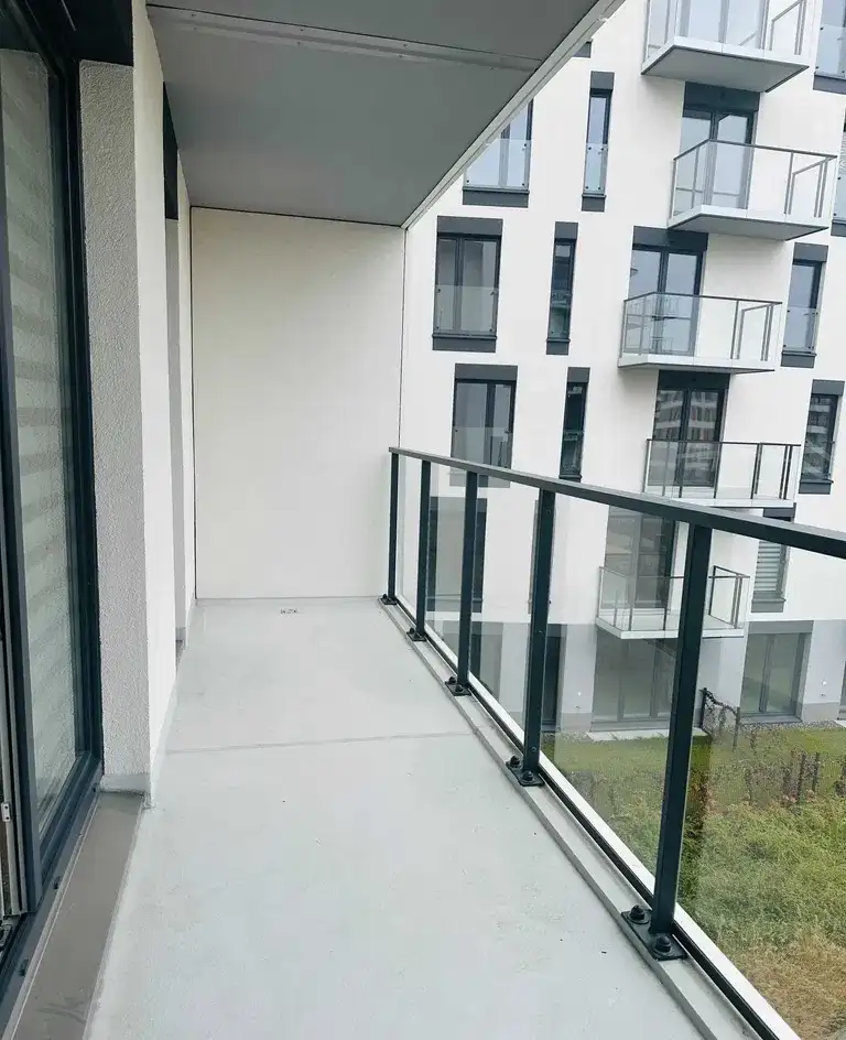 Nowoczesne 2-pokojowe mieszkanie do wynajęcia 36 m2 Banacha od 1.08. - zdjęcie 8
