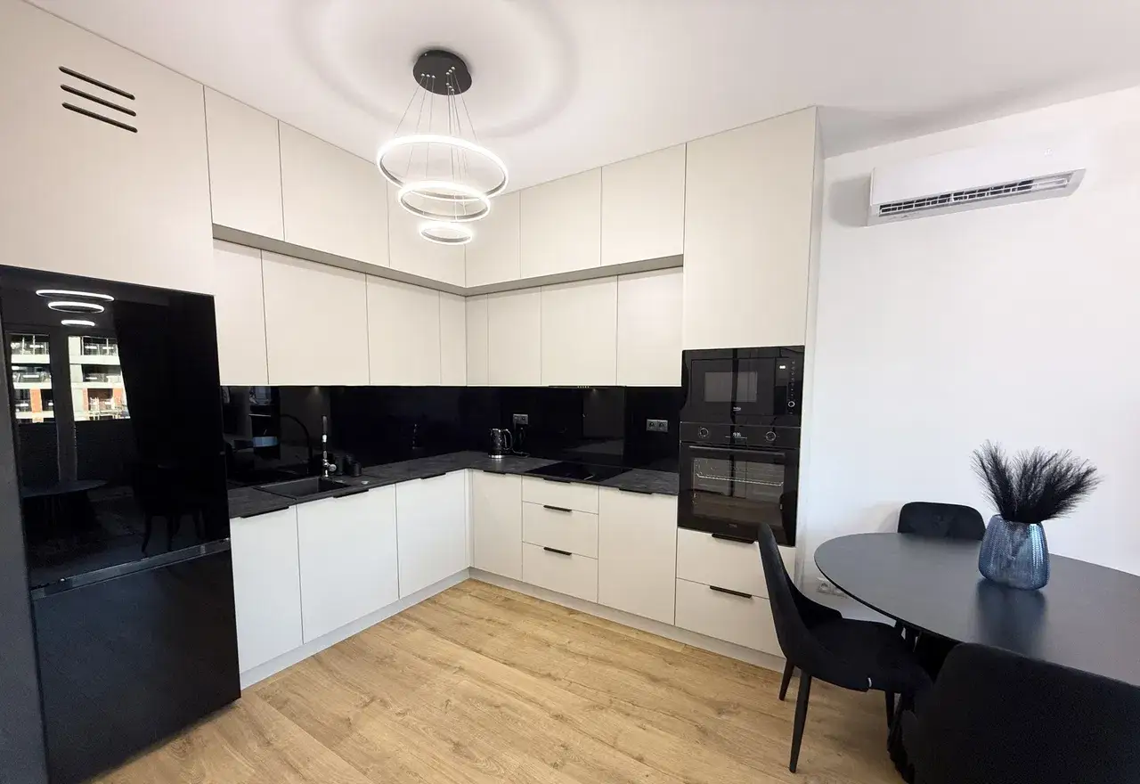 Apartament PREMIUM na Woli| Klimatyzacja| Komórka lokatorska| Garaż