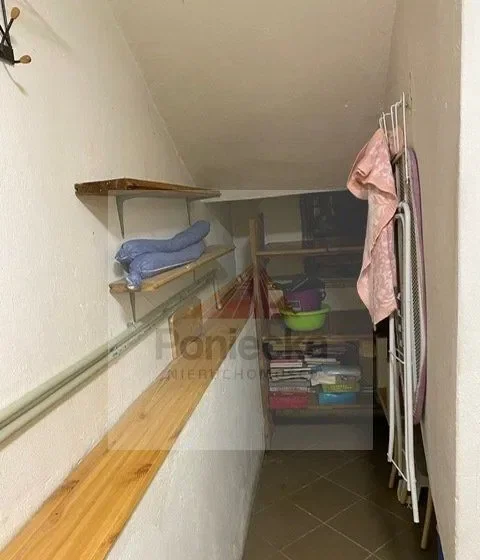 Kawalerka 35m2 z oddzielną kuchnią, meblami i AGD we Włochach - zdjęcie 6