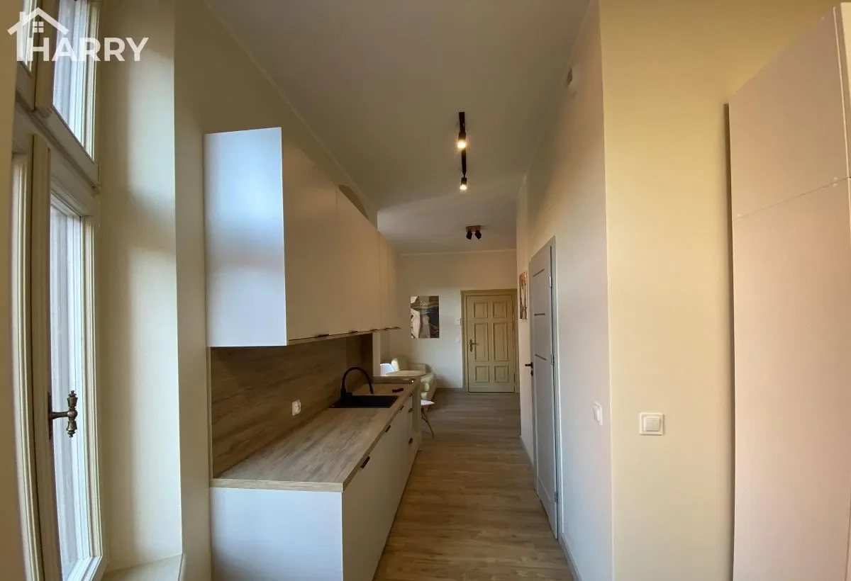 Apartament w samym centrum Torunia na Placu Świętej Katarzyny - zdjęcie 3