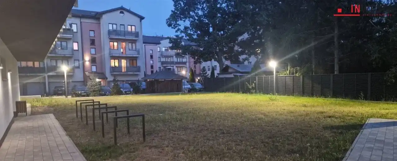 Eleganckie mieszkanie 2-pokojowe z balkonem i garażem - zdjęcie 8