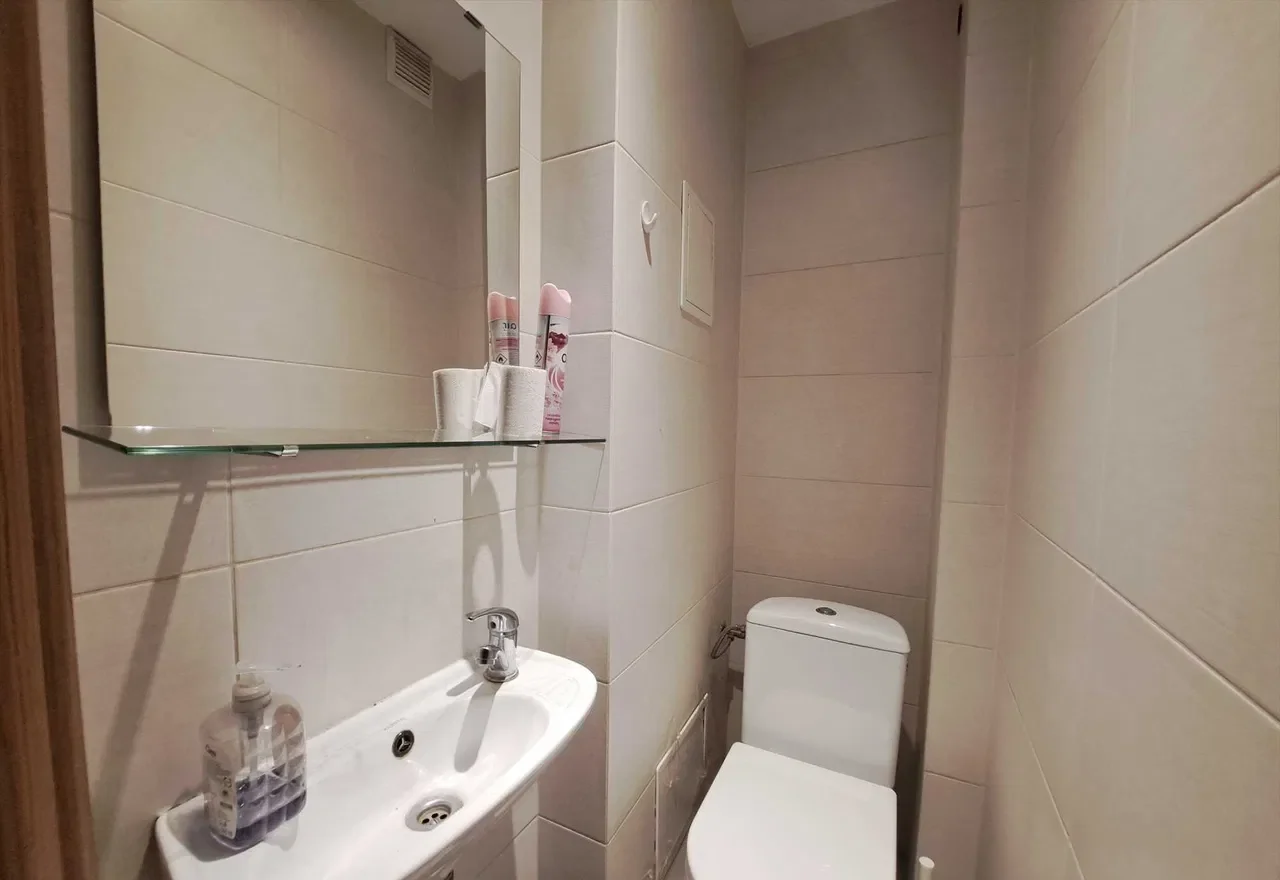 Pokój z balkonem – Wrocław - Różanka, Parnickiego 18 blisko centrum i Uniwersytetu Wrocławskiego - zdjęcie 7