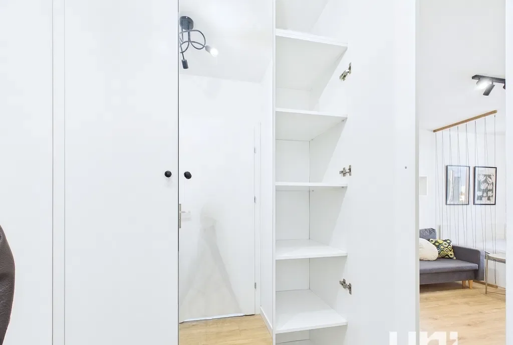 Jasna kawalerka 6p. | Balkon | Internet 1GB GRATIS - zdjęcie 8