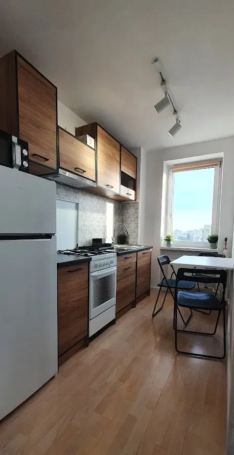 2 pokojowe mieszkanie z balkonem na Retkinii (Łódź) - zdjęcie 5