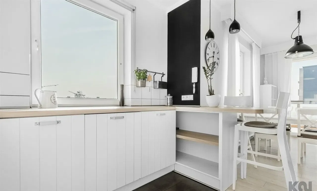 Przestronny apartament z garażem na Janowie - zdjęcie 6