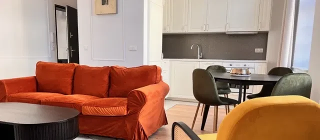 4 pokojowy apartament na Złotej 44!