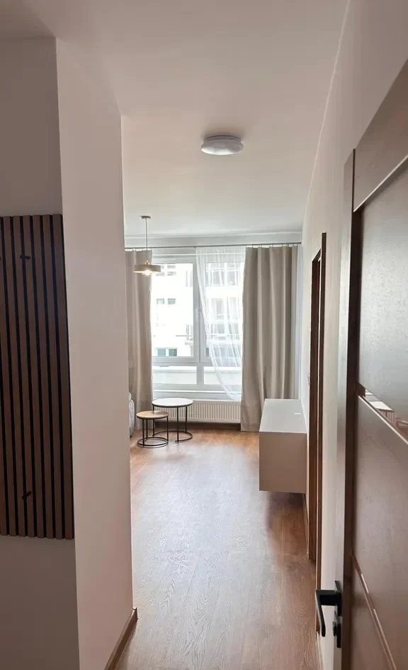 Mieszkanie na wynajem z dużym balkonem - zdjęcie 2