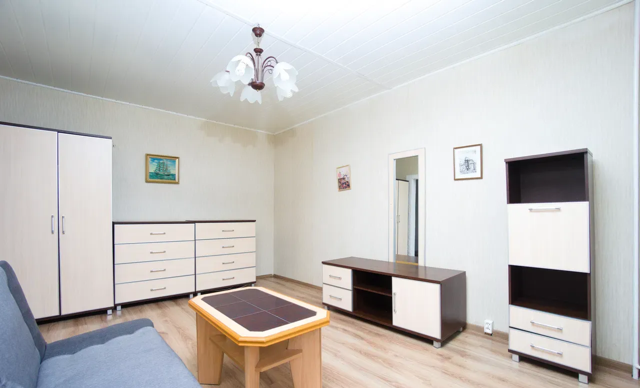 1 piętro, niski blok, kawalerka, balkon