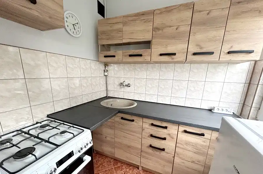 2 pok/ umeblowane wraz ze sprzętem AGD/ 2 piętro/ os. Piastowskie - zdjęcie 6