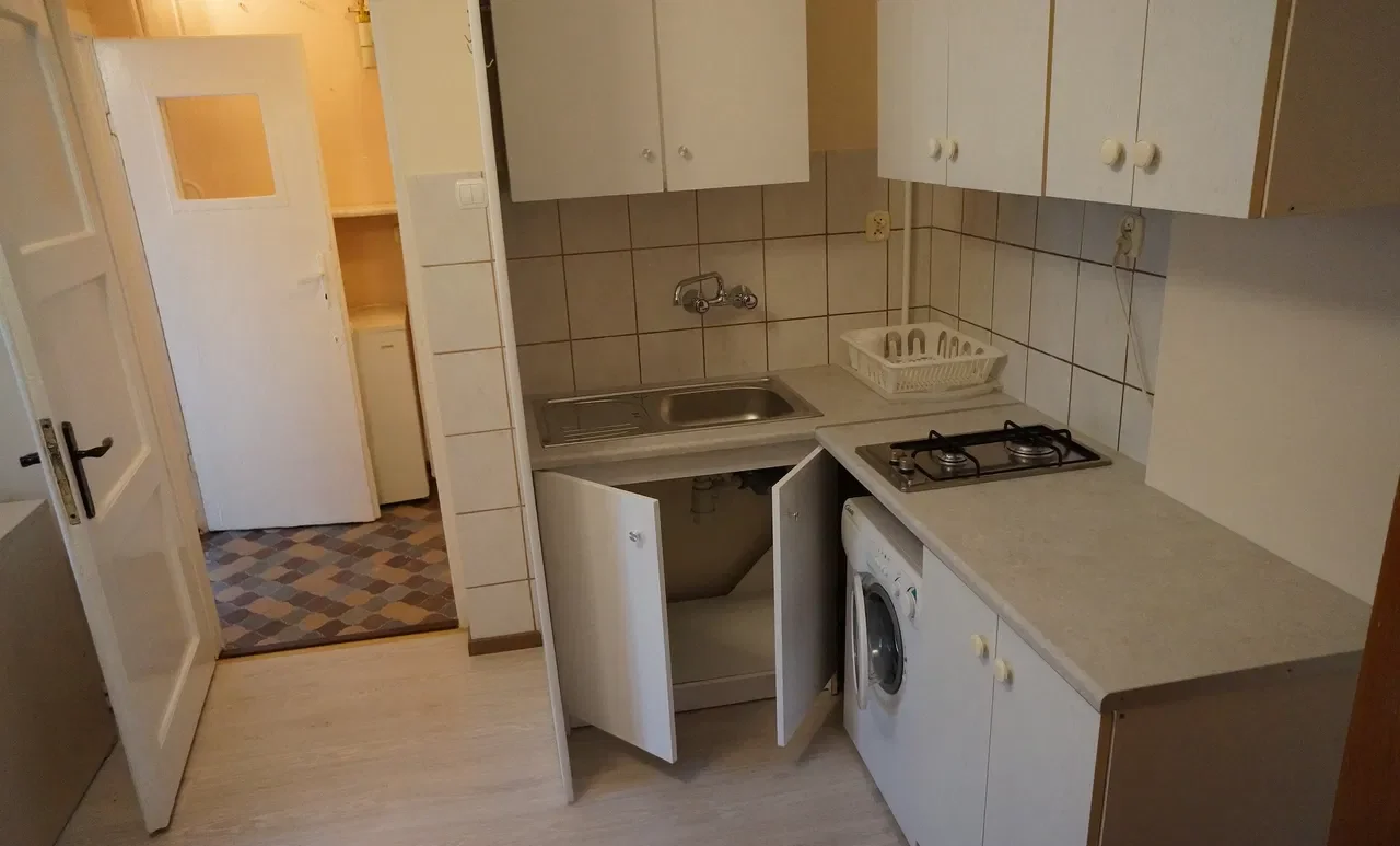 Kawalerka przy Placu Unii Lubelskiej - zdjęcie 6