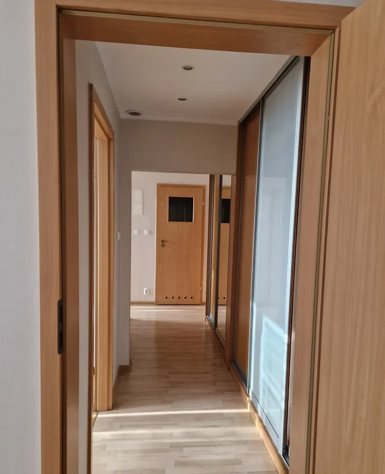 Mieszkanie 3 pokojowe z panoramą na centrum Katowic - zdjęcie 3