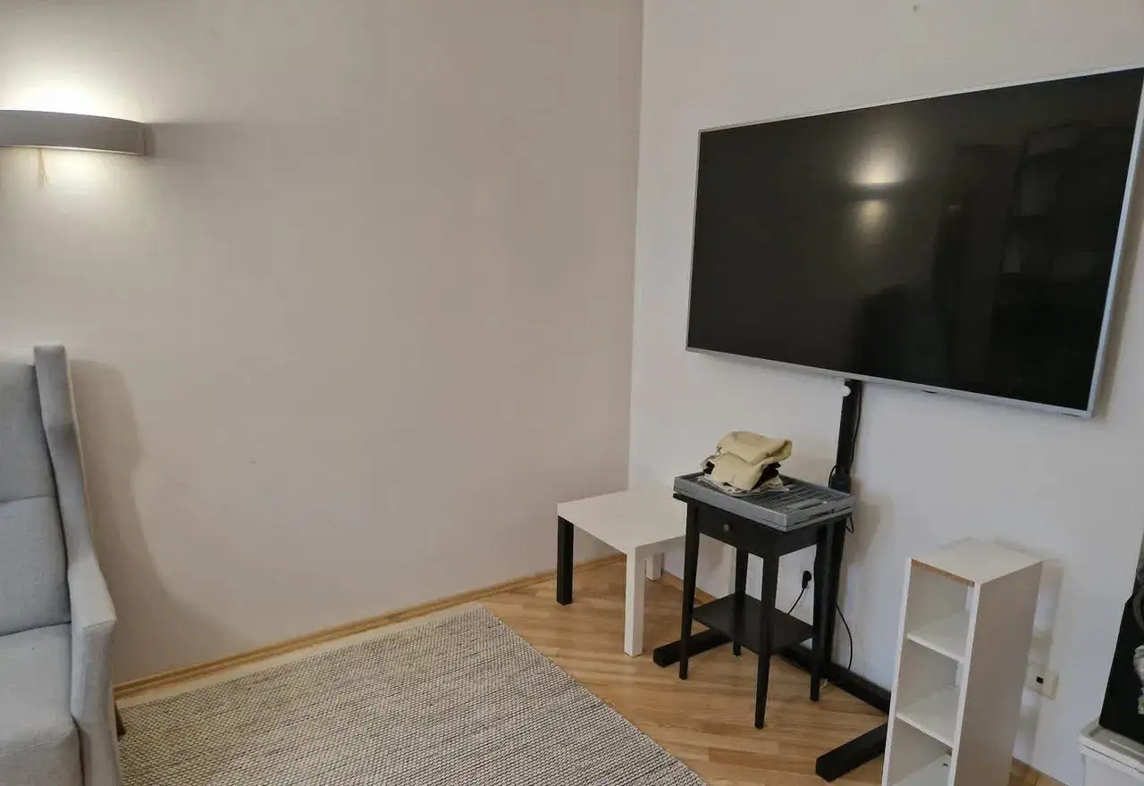 Metro Wilanowska (90m!) | 52m² | Oddzielna Kuchnia | Garderoba - zdjęcie 2