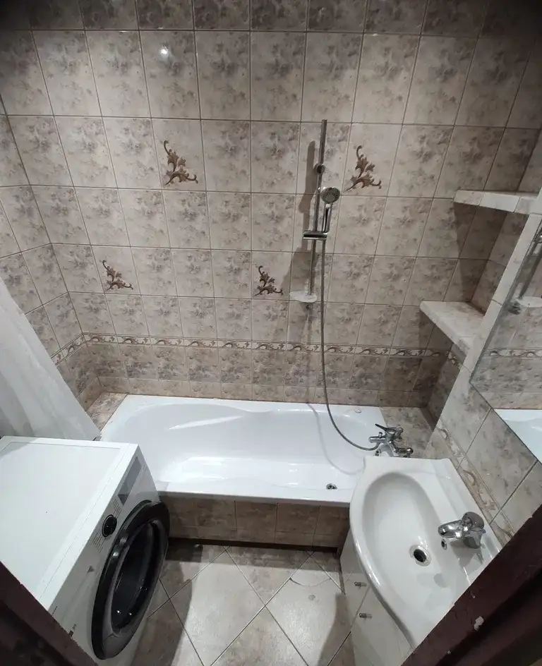 Mieszkanie do wynajęcia od zaraz, 1-sze. p. 3 pok., balkon, piwnica. - zdjęcie 5