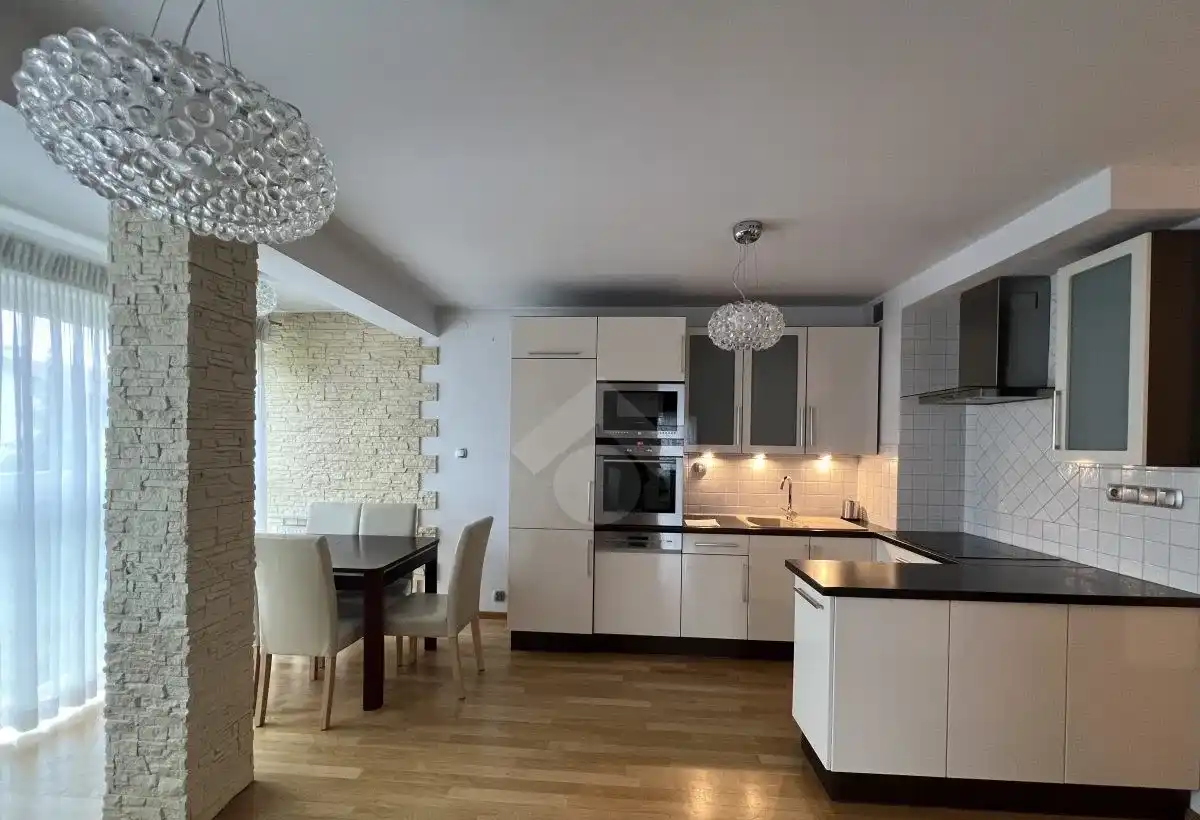 3 pokoje, balkon, miejsce postojowe w garażu, komórka lokatorska - zdjęcie 6