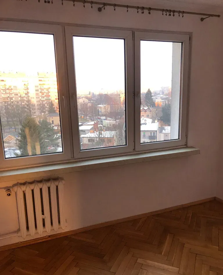 Bardzo ładne mieszkanie po remoncie z PIĘKNYMI WIDOKAMI za oknem - zdjęcie 4