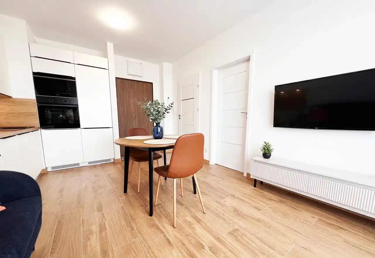 NOWY komfortowy apartament. Pierwszy najem, klimatyzacja. Faktura VAT - zdjęcie 4