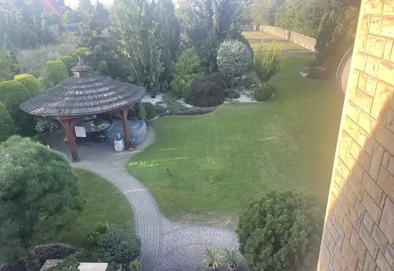 DOM NA WYNAJEM - zdjęcie 2