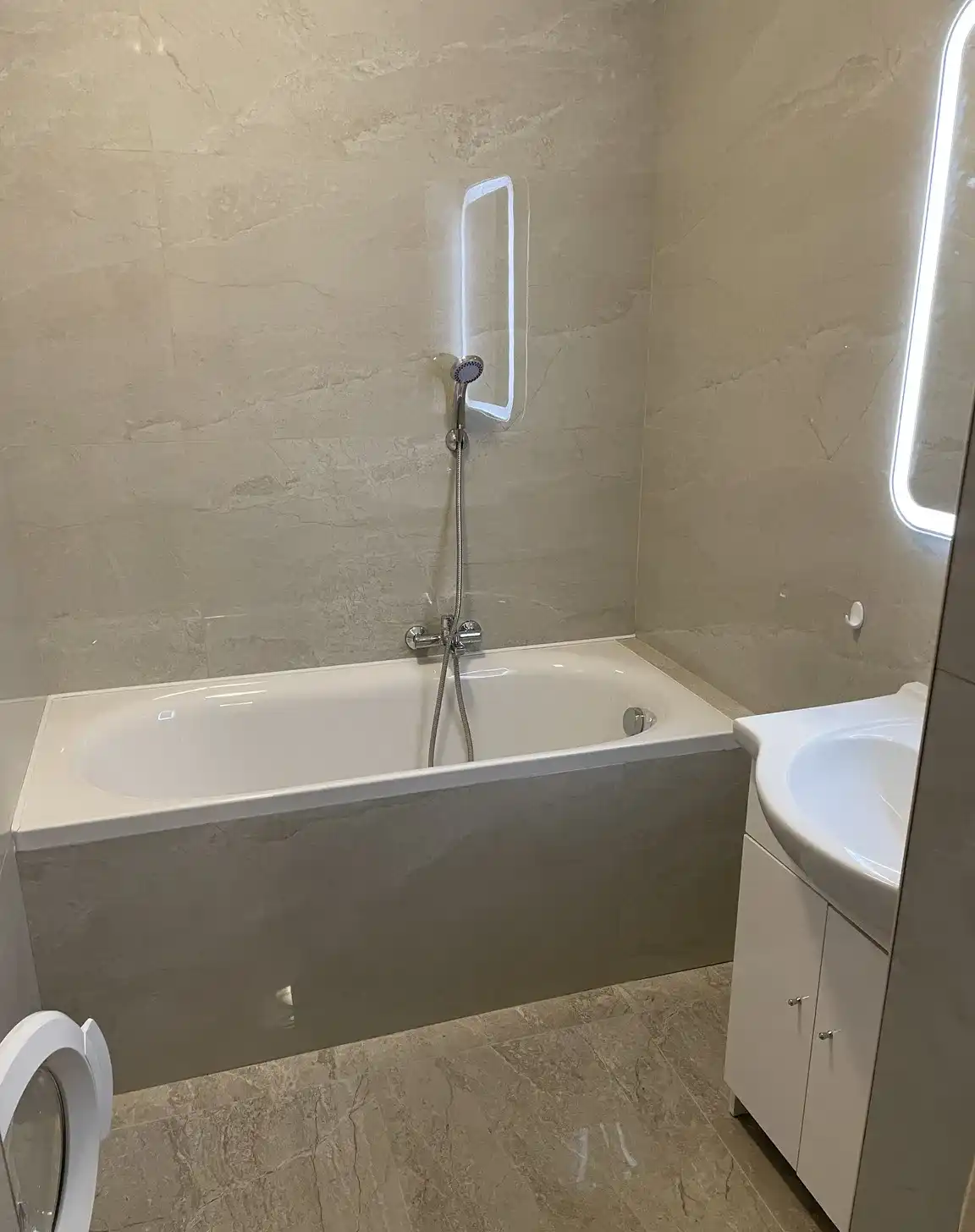 M3 nieprzechodnie, osobna kuchnia, łazienka, WC, balkon - zdjęcie 7