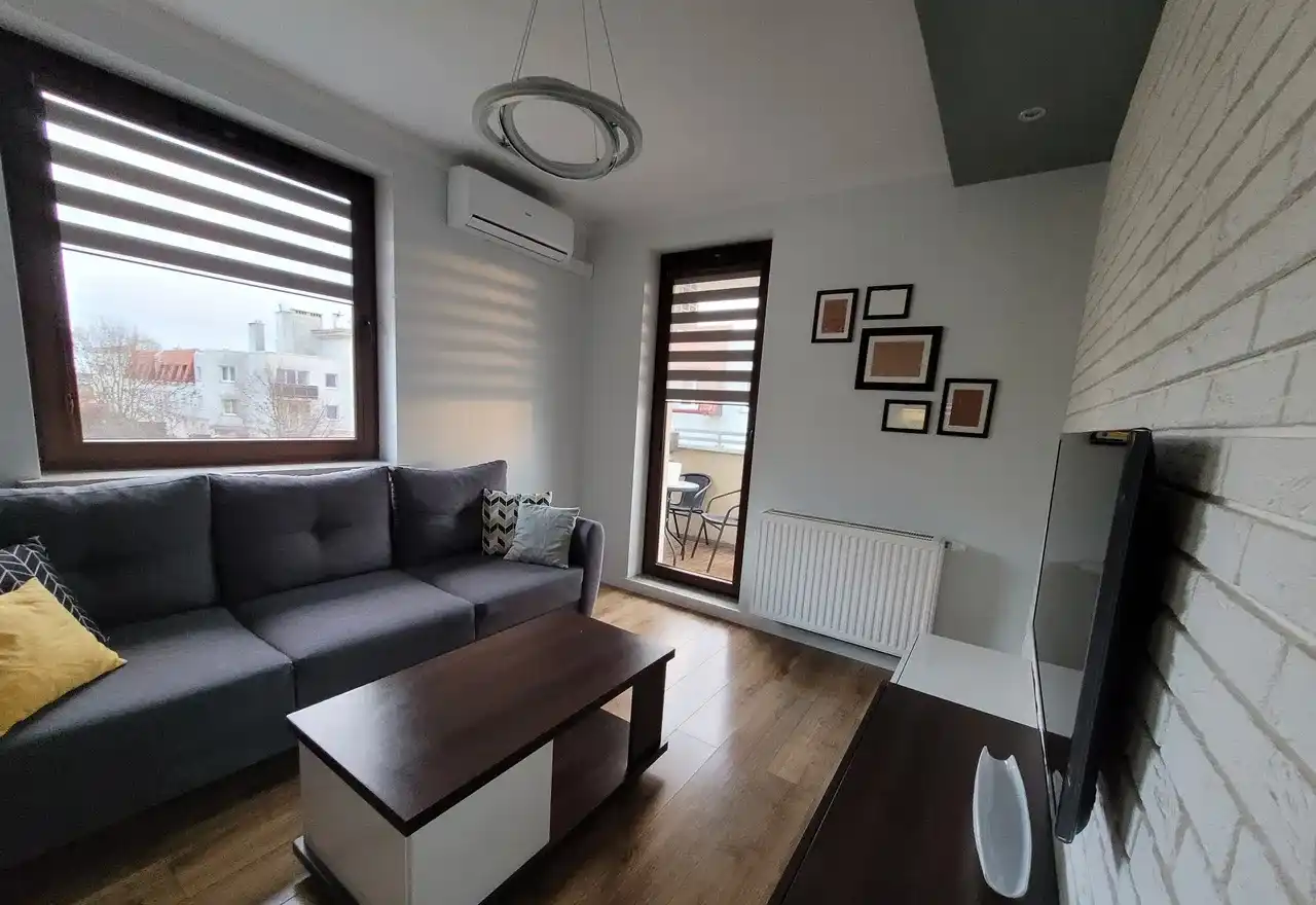 Mieszkanie 3 pok| Klima | Miejsce garażowe | Balkon | Trójstronne - zdjęcie 2